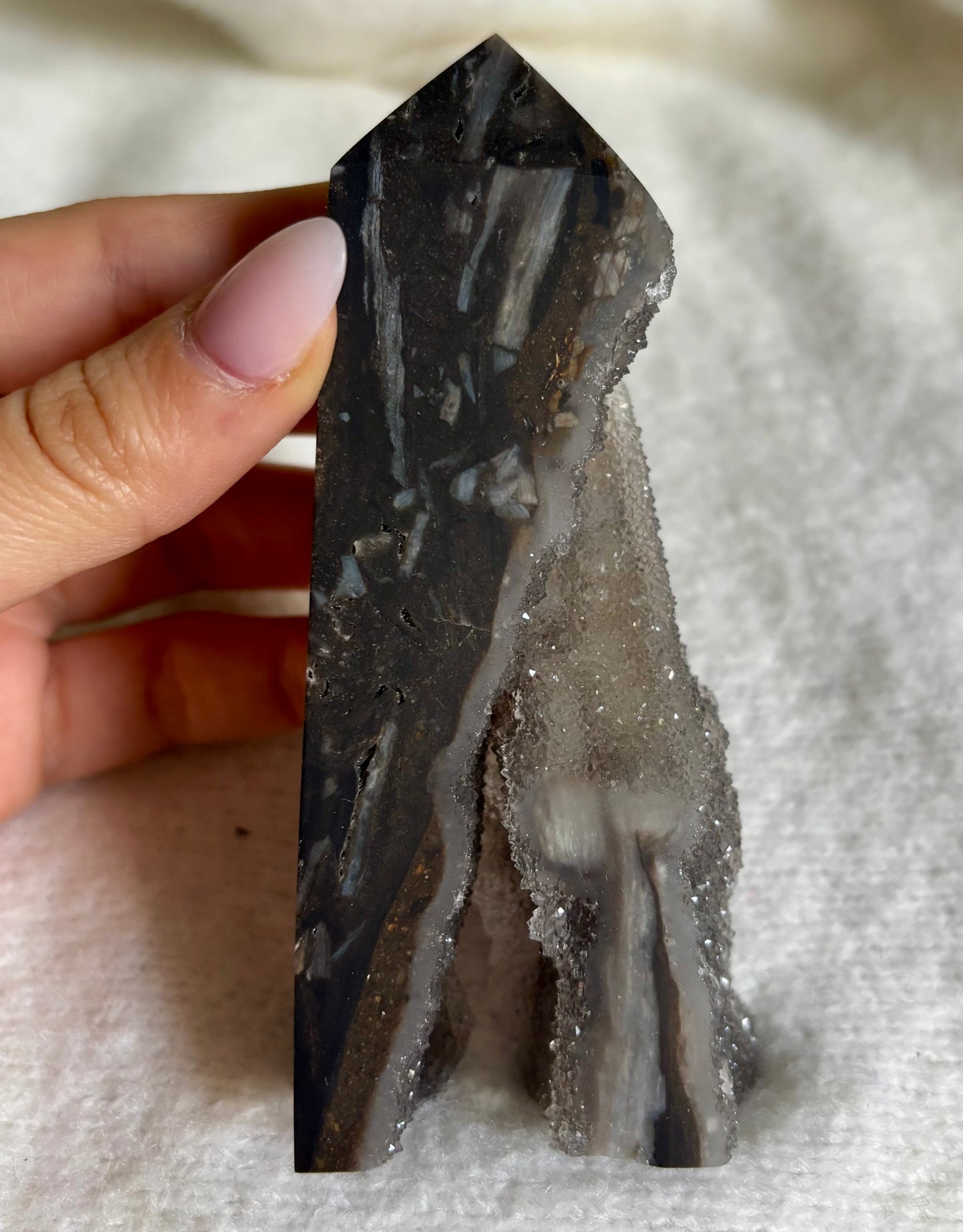 Druzy Achat Tower 4
